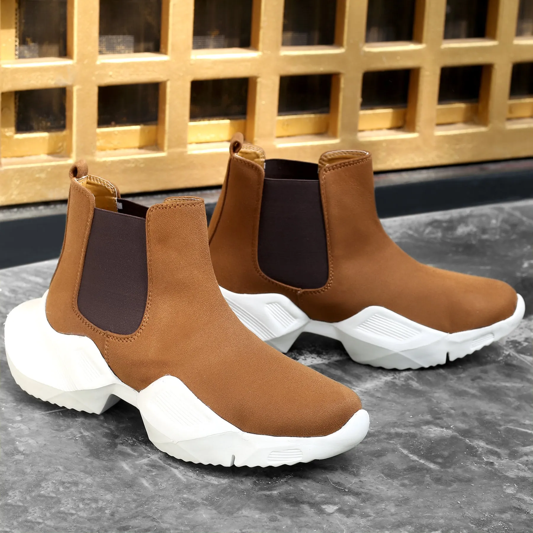 Bxxy's Stylish Chelsea Boots for Men